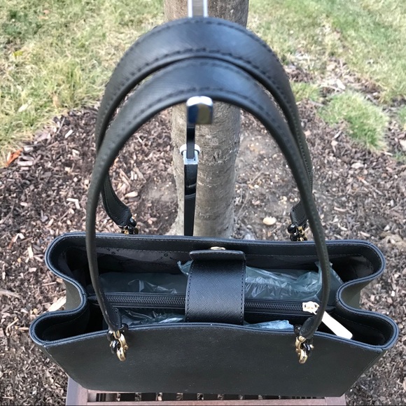 ❗️SOLD❗Michael Kors Sofia Large Tote Shoulder Bag - Picture 6 of 8